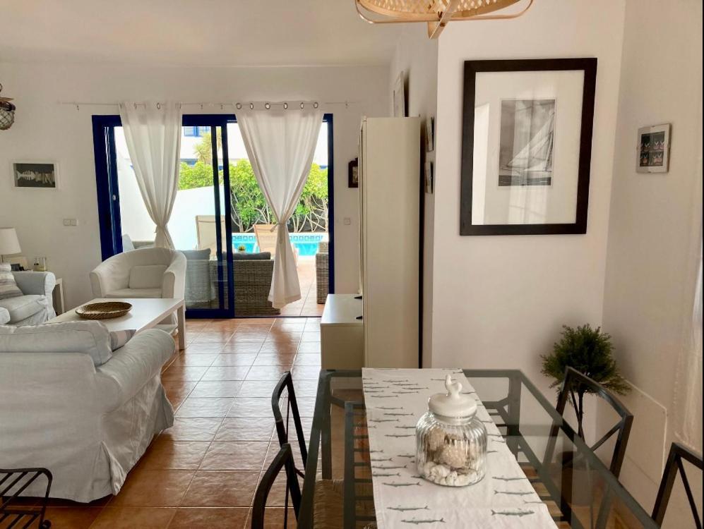 Villa Dunia By Villitas Playa Blanca  Buitenkant foto